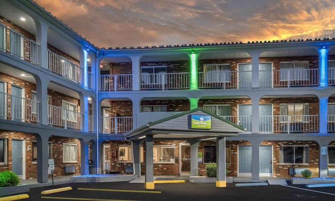 Summersville Hotel | SureStay Hotel by Best Western Summersville