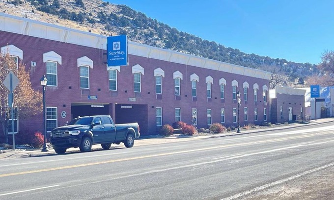 Eureka Hotel | SureStay Hotel by Best Western Eureka