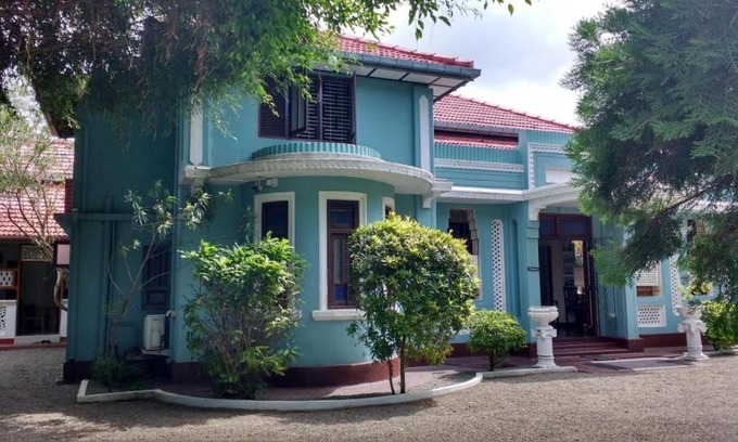 Pelena Resort | Surf bay resort