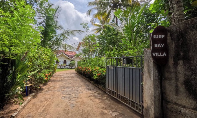 Dickwella Hotel | Surf Bay Villa
