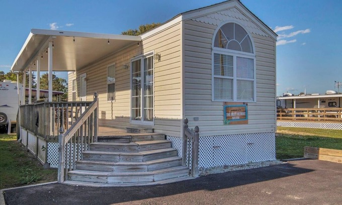 Holly Ridge House | Surf City Cozy Home · Pets Welcome · Monthly OK