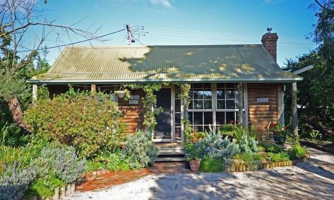 Ocean Grove House | Surf Cottage - Luxury beach getaway