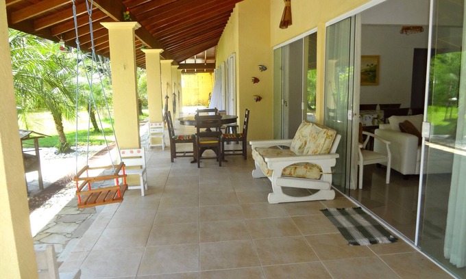 Sao Lourenco House | SURF HOUSE with swimming pool, barbecue, snooker, trampoline, ping-pong, swing.