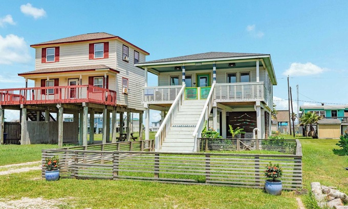 Surfside Beach House | Surf & Turf, Laid Back Slice of Island Life