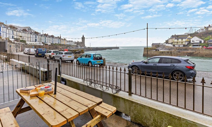 Porthleven House | Surf View - Three Bedroom House, Sleeps 5