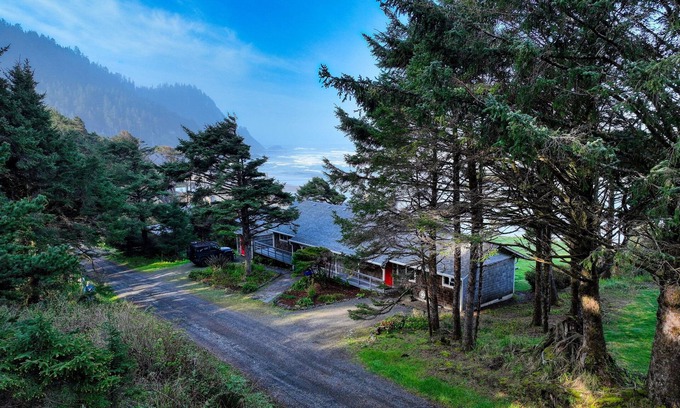 Arch Cape House | Surfer's Dream | Ocean Front