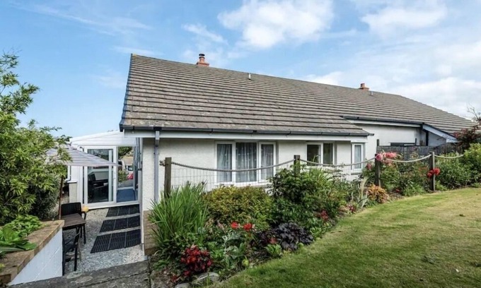Boscastle House | Surfers and walkers paradise, Sea Views, Coastal path 10 minutes walk away