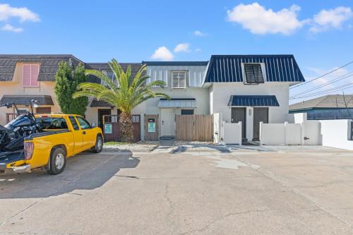 Bel Air House | Surf’s Up! Pet-friendly, 2BR 2BA Beachfront Townhouse, Sleeps 8!