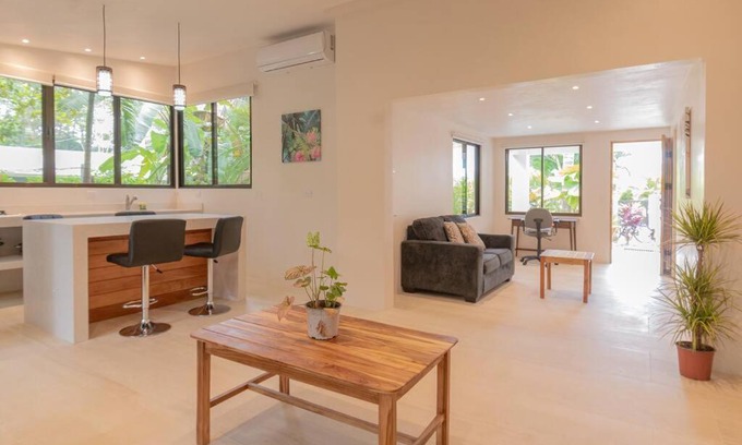Mal Pais House | Surfside Apartments - Mal Pais