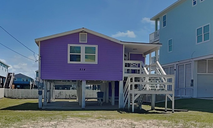 Surfside Beach House | Surfside Beach Bungalow | Water Views + Community Pool
