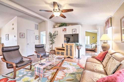 Garden City House | Surfside Beach Home with Resort Perks Walk to Beach