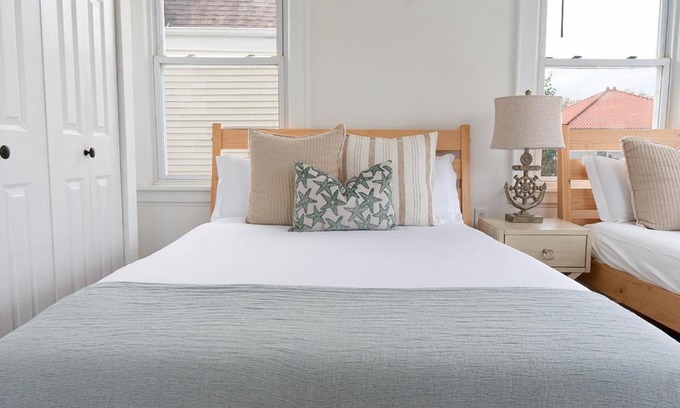 Asbury Park Apartment | Surfside Oasis Walk to beach