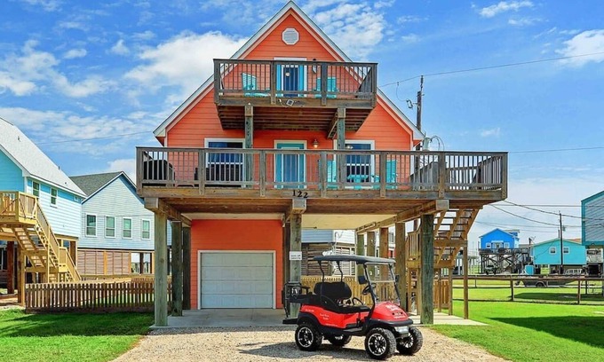 Surfside Beach House | 🌴Surfside paradise #2-amazing views, golf cart🌴