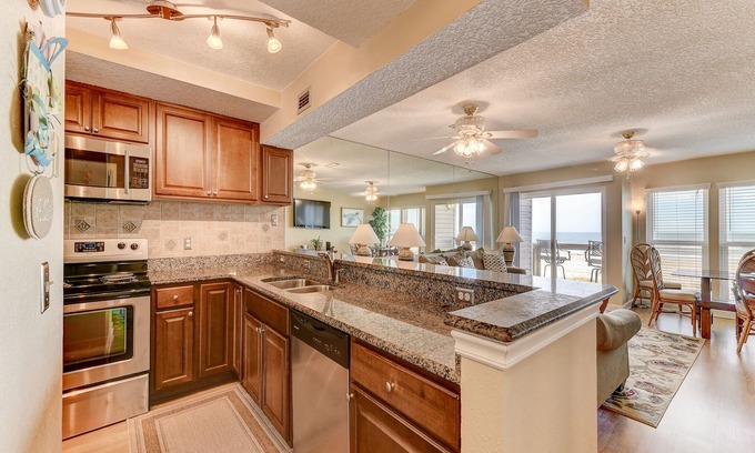 St. Augustine Beach Apartment | Surfside Six E