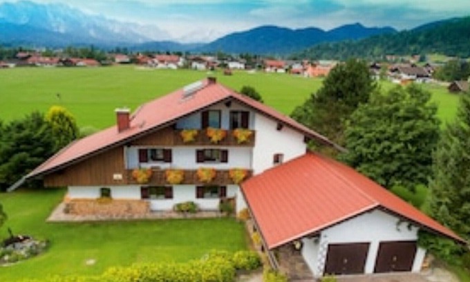 Wallgau Apartment | Surrounded by meadows, panoramic view, sunny balconies, quiet central location