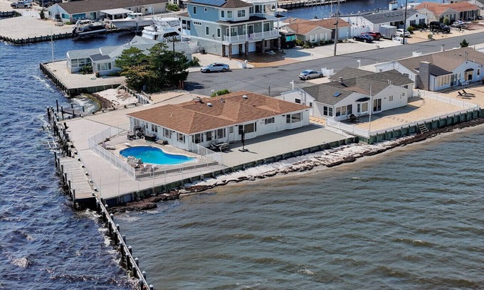 Waretown House | Surrounded by the bay with pool!