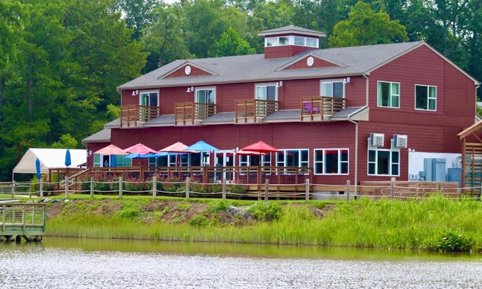 Surry Hotel | Surry Seafood Company