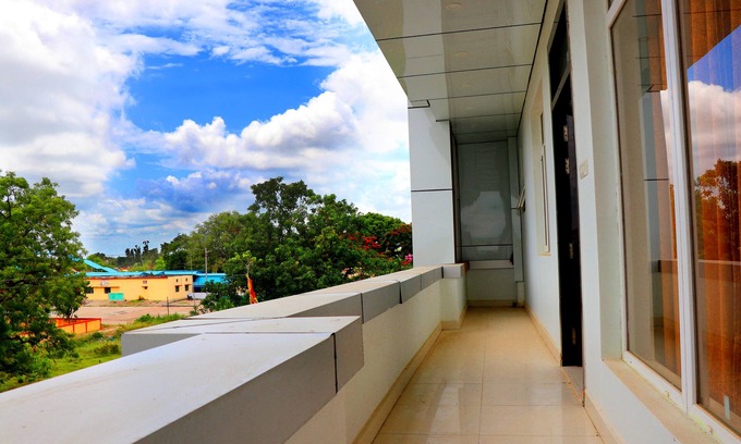 Balrampur Hotel | Surya Hotel