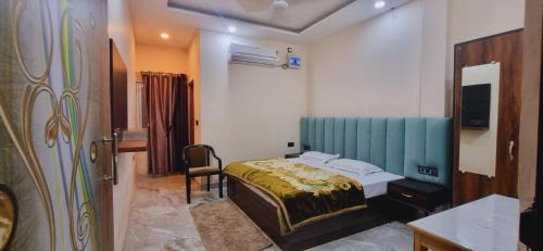 Haraiya Hotel | Surya Palace