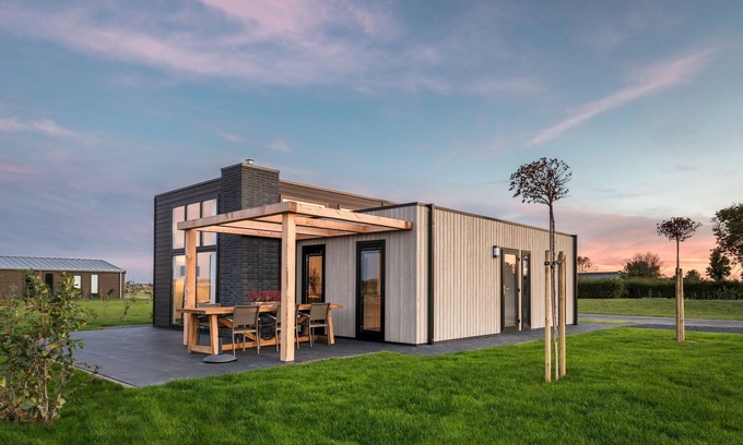 Herkingen House | Sustainable Bungalow Surrounded by Nature