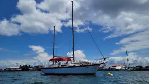 Bocas del Toro Boat Rental | Sv Lukas