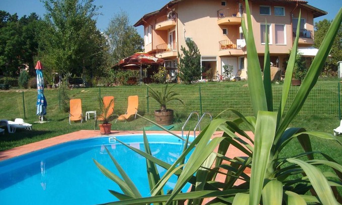 Vurshets House | Sveti Georgi Family Hotel