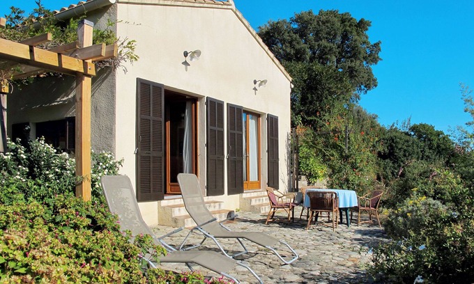 Abbazia House | Svyntha by Interhome