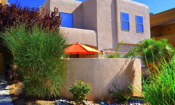 La Luz Del Sol House | SW STYLE/BREATHTAKING VIEWS & 8 Min. to OLD TWN~WOW REVIEWS/Long Term SPECIALS