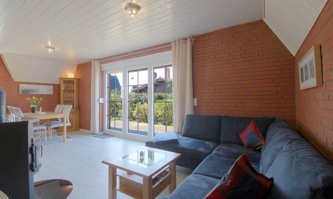 Neufeld House | SW10 Holiday home Seestern