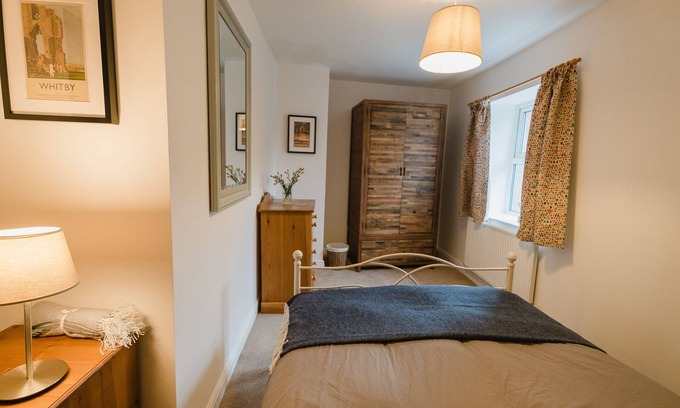 Marsden House | Swan Cottage, Village Centre
