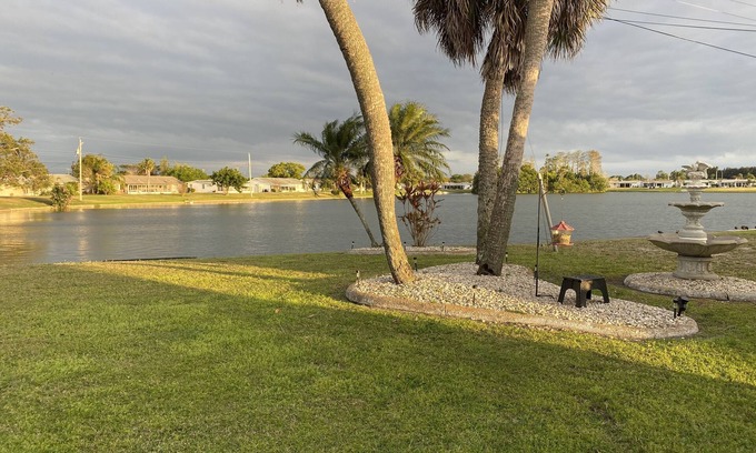 Sun City Center House | Swan Lake House in Sun City Center with 60' Screened Lanai
