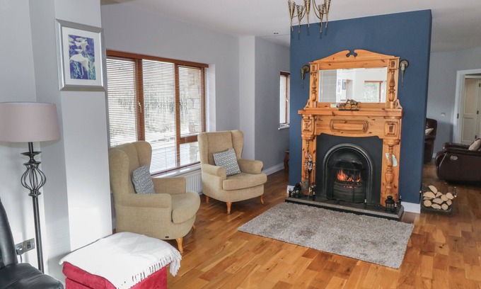 Ballyroddy Cottage | Swan Lake