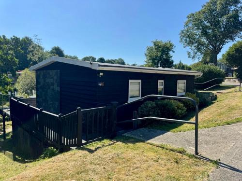 Bont Newydd Apartment | Swan lake lodge