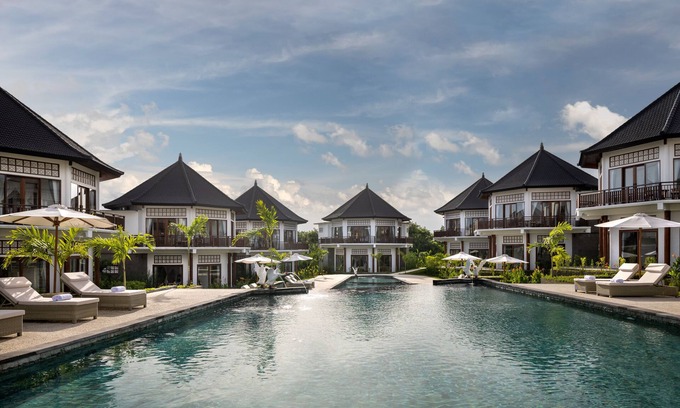 Saba Hotel | Swan Paradise A Pramana Experience