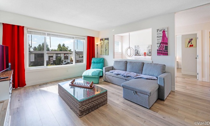 Mission House | Swan Place - Cheerful 3-bedroom home in Mission