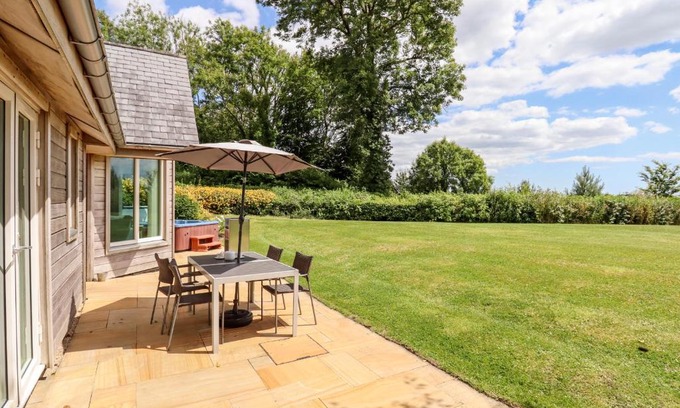Eleighwater House | Swandown, 12 Kittwhistle