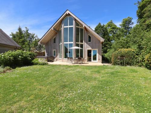 Eleighwater House | Swandown, 14 Goldenhaye