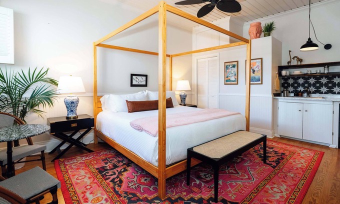 Historic Railroad District House | Swank Boutique Suites | King with Soaking Tub