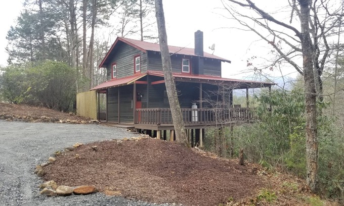 Sautee Nacoochee House | Swann's View - Newly remodeled in 2021 with amazing mountain views!