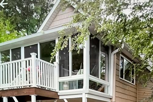 Swannanoa Apartment | Swannanoa Serenity Suites