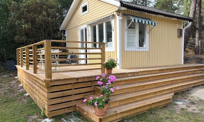 Saltsjobaden House | Swedish cottage - Island style