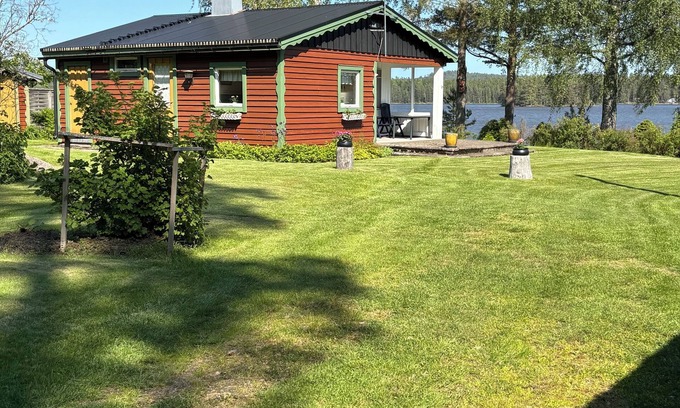 Storfors Cabin | Swedish house directly on the lake with boat ramp & boat