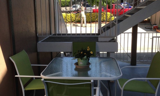 Grants Pass Hotel | Sweet Breeze Inn