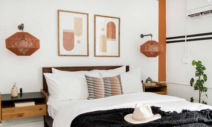 Virginia Highland Apartment | Sweet Caroline Summar