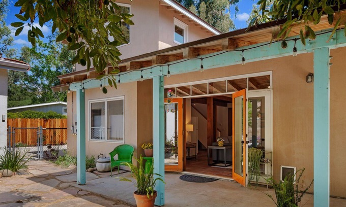 Santa Barbara House | Sweet Country Gem 1BR with Beautiful Mountain Views