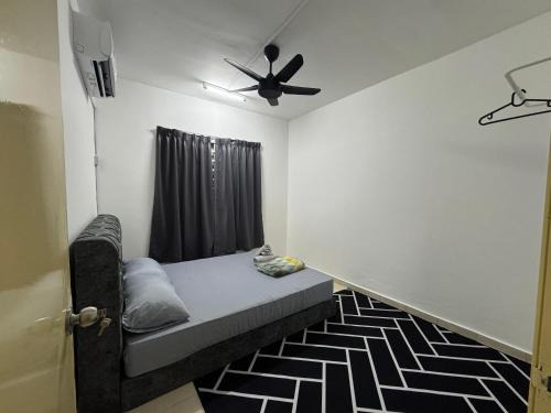 Sungai Buloh Apartment | Sweet Homestay Tasik Biru Kundang