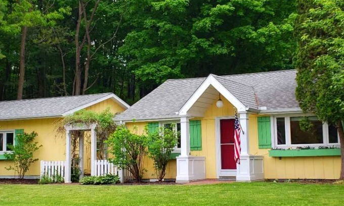 Alden House | Sweet Pea Cottage Sum