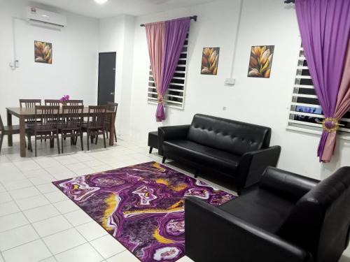 Gambang House | Sweet Purple Homestay Gambang Jaya