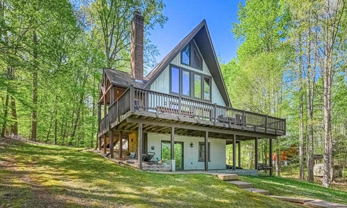 Bumpass House | Sweet Retreat