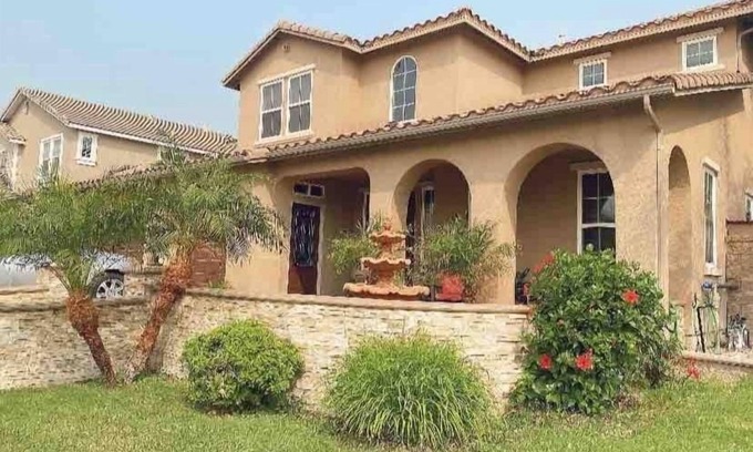 Eastvale House | SWeet Room #202 In Eastvale